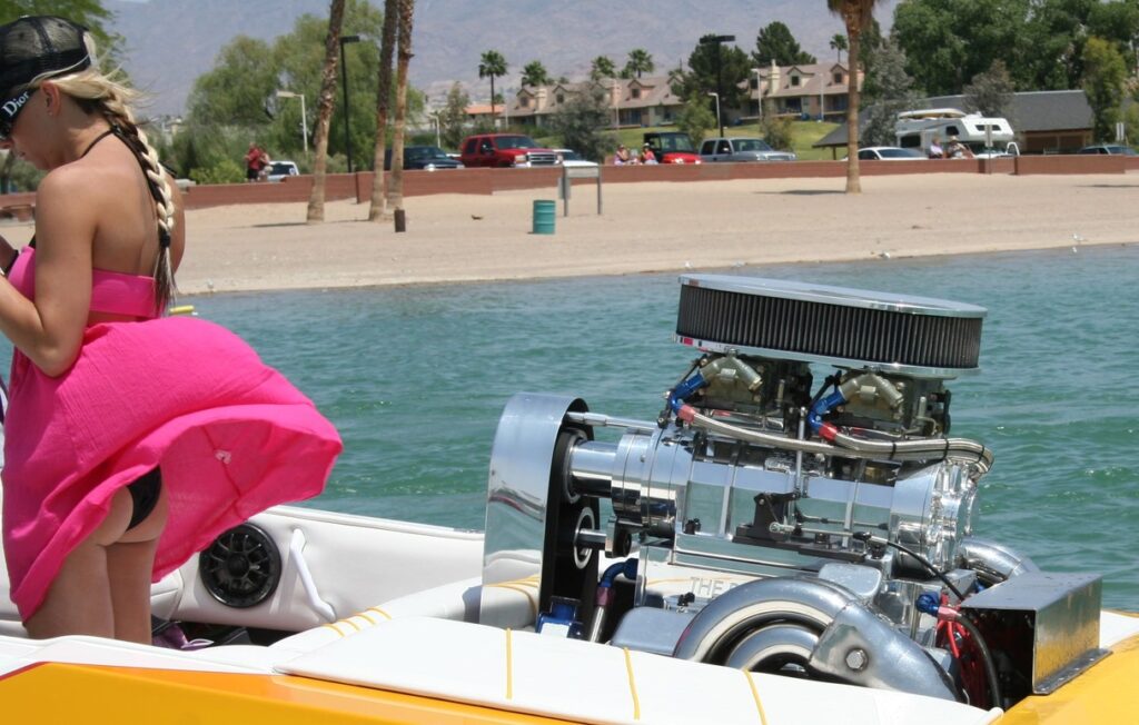 Lanchas en el lago Havasu