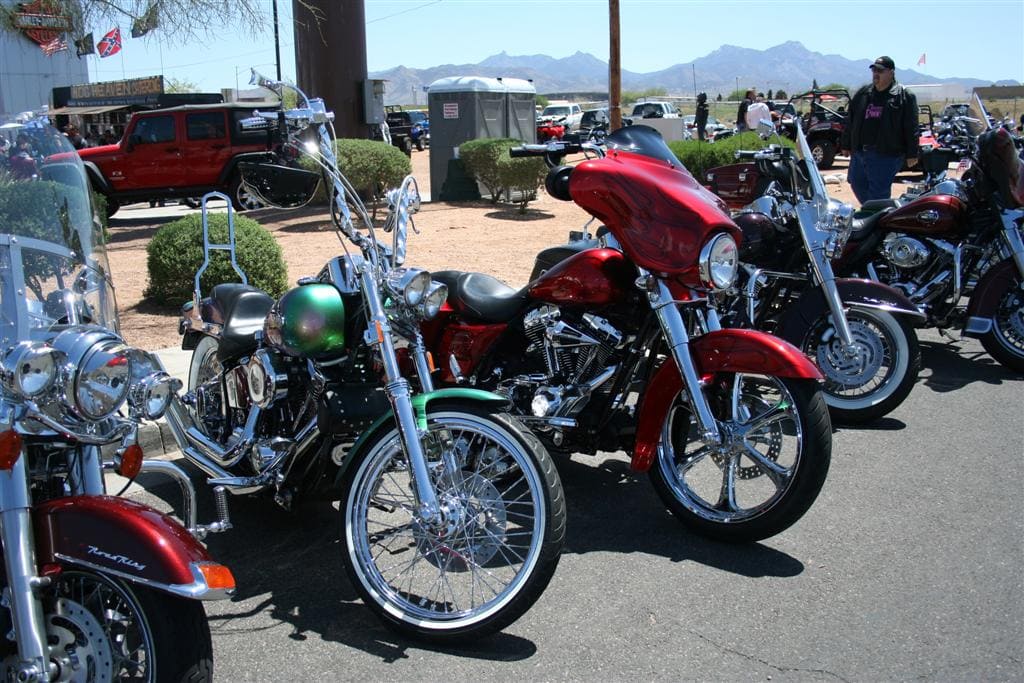 HD Kingman, AZ. Viajes guiados en moto