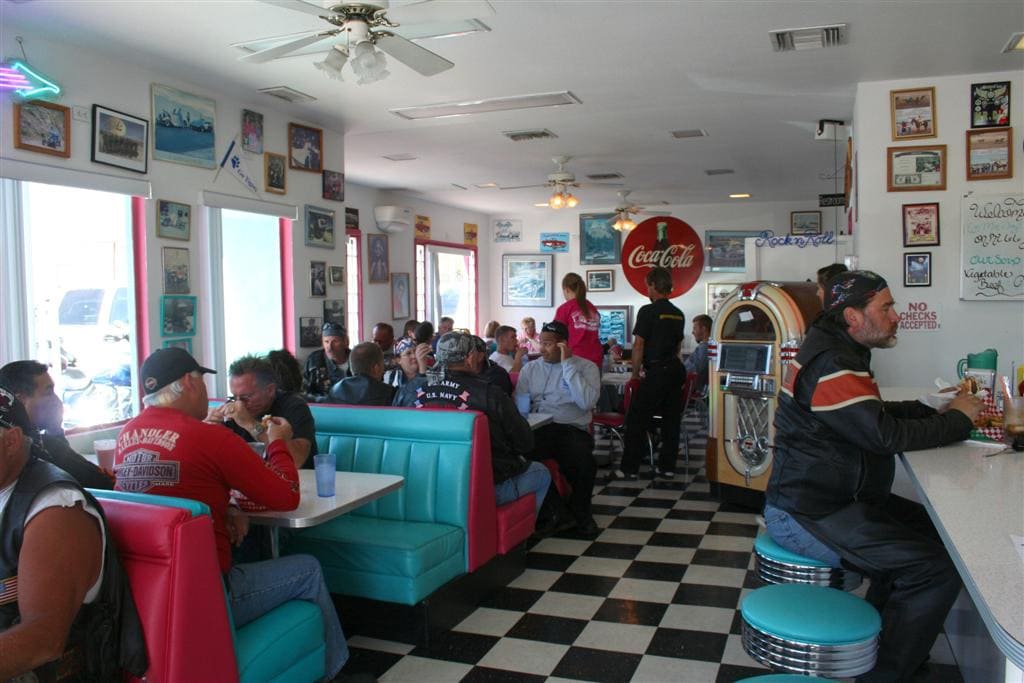 Diner en la ruta 66