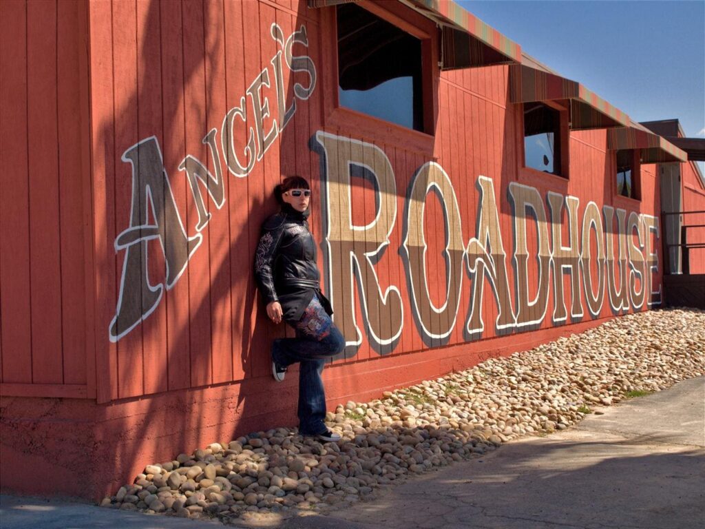 Angel´s Roadhouse. Rutas en moto por USA