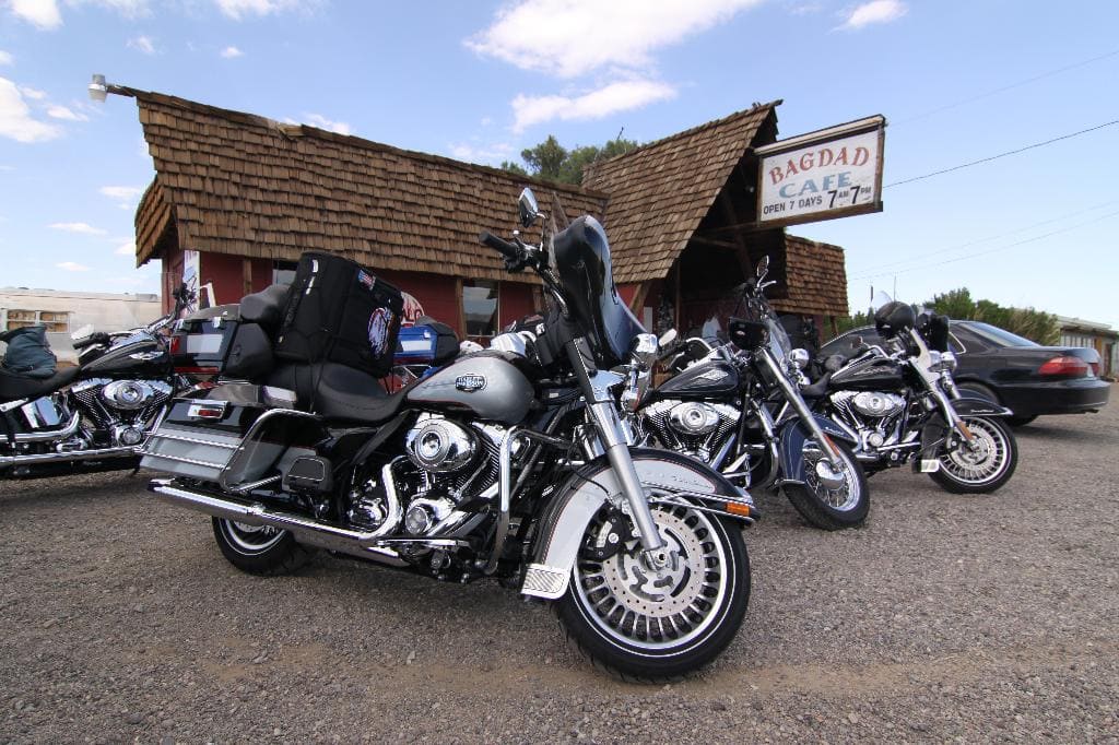 Bagdag Cafe, ruta 66. Rutas en moto por USA