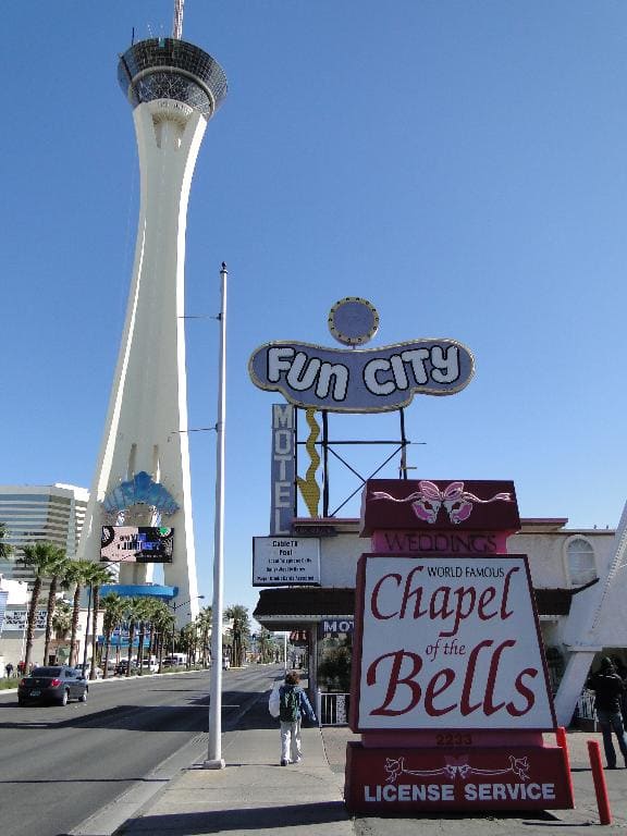 Capilla boda en Las Vegas. Rutas en moto por USA