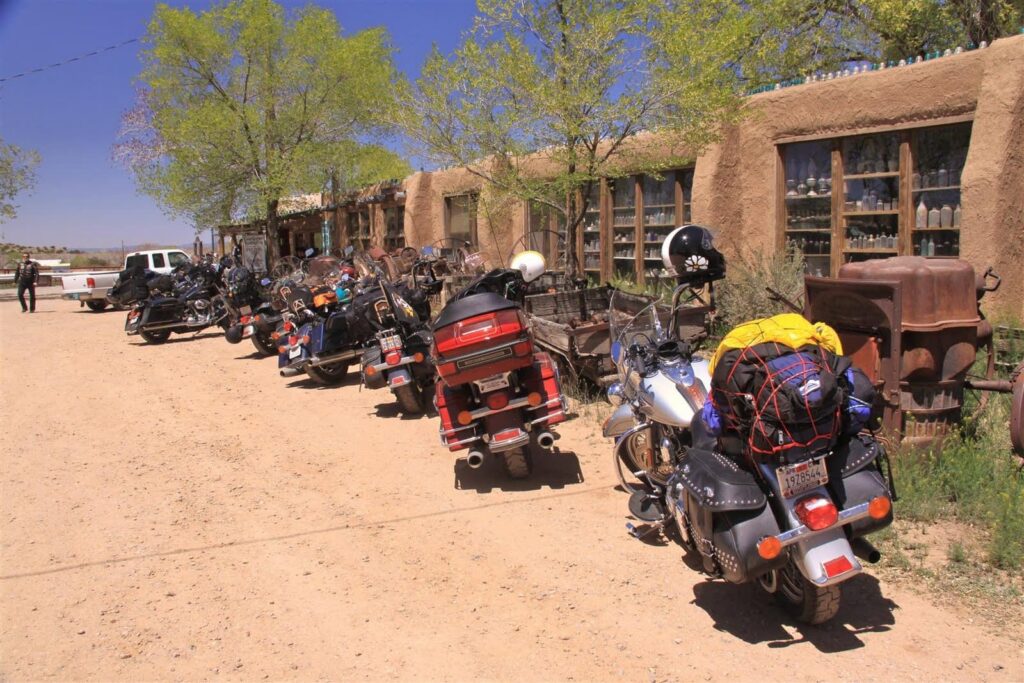 Cerrillos, New Mexico. Rutas en moto por USA