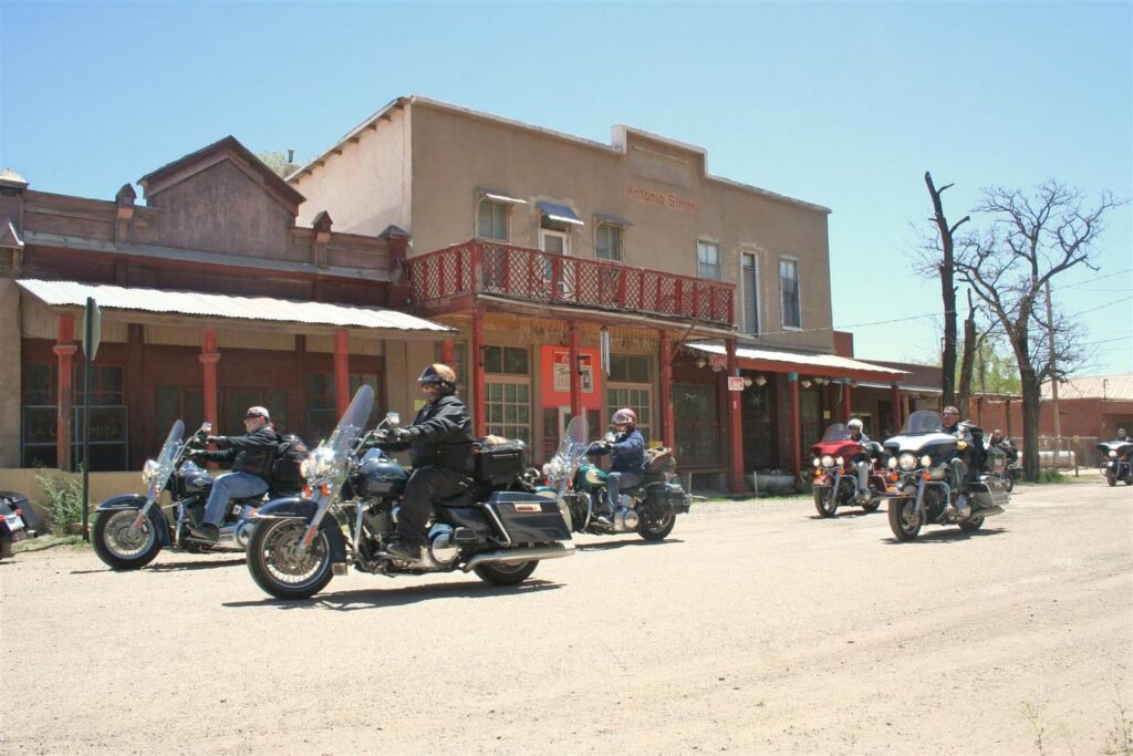 Cerrillos, Nuevo Mexico. Rutas en moto por USA