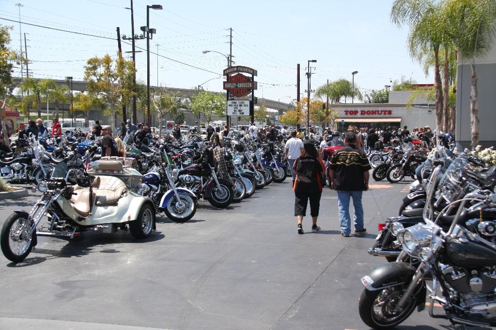 Harley Davidson Anaheim, CA. Rutas en moto por USA