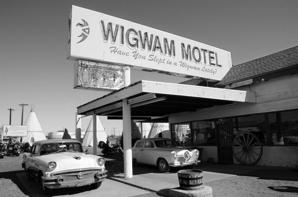 Motel Wigwam. Rutas en moto por USA