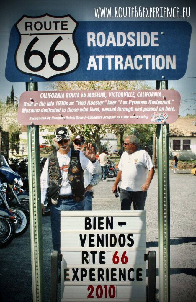 Route 66 Experience en el California Route 66 Museum. Rutas en moto por USA
