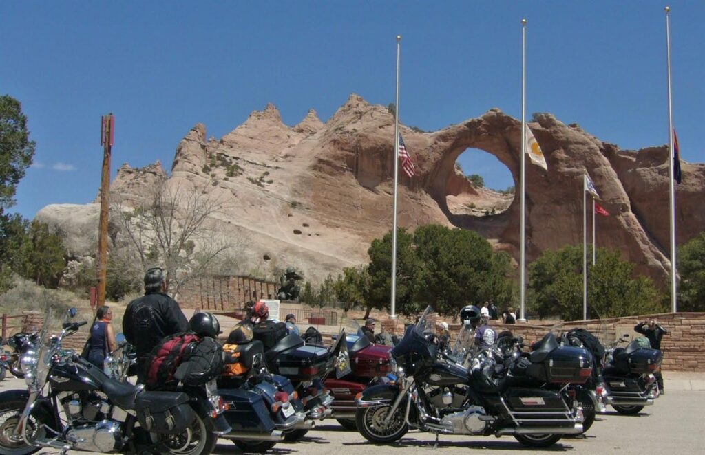 Window Rock. Rutas en moto por USA