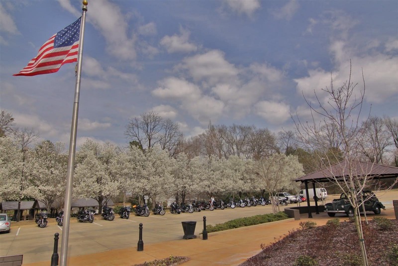 Tupelo, lugar de nacimiento de Elvis Presley. Viaje en moto por Estados Unidos