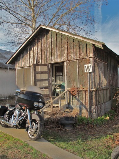 Cabaña Hotel Shack Up Inn. Viaje en moto por Estados Unidos