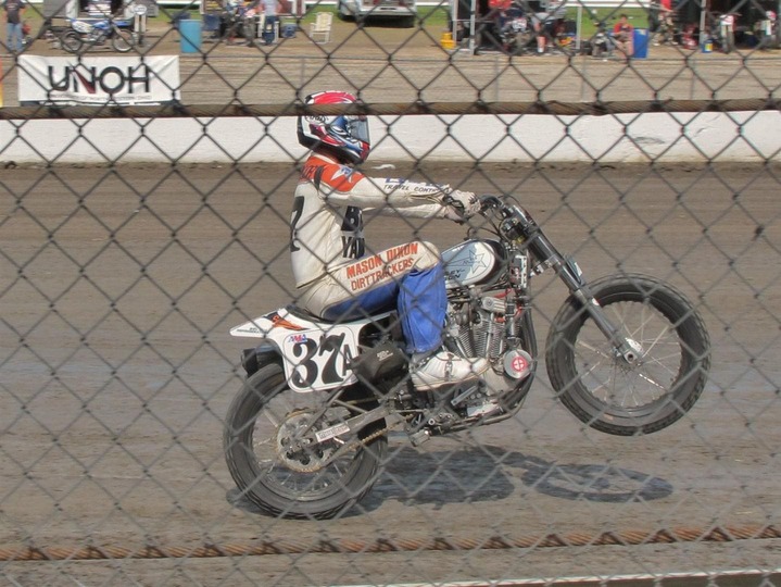 Dirt Track wheelie