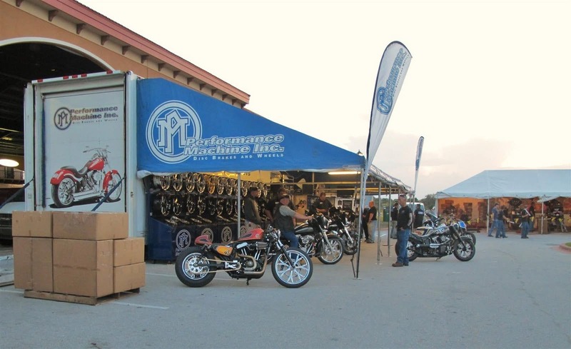 Mercadillos en Bruce Rossmeyer Harley Davidson