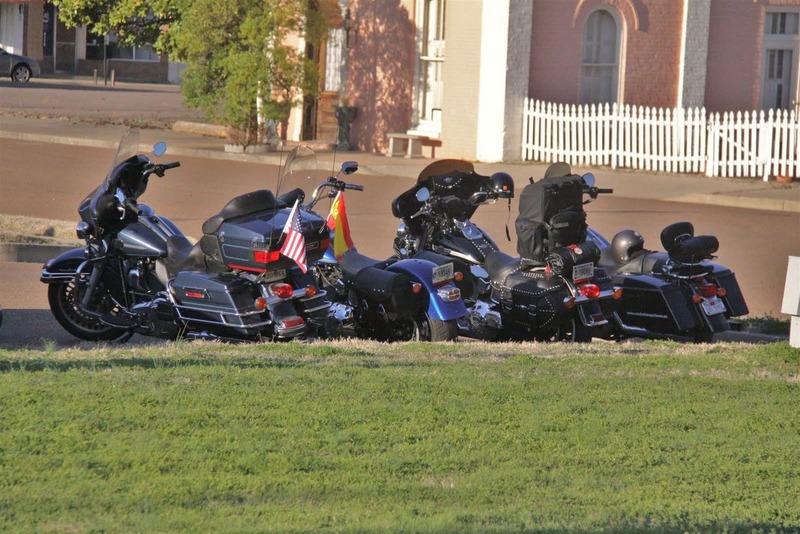 Motos en Delta Blues Museum. Viaje en moto por Estados Unidos