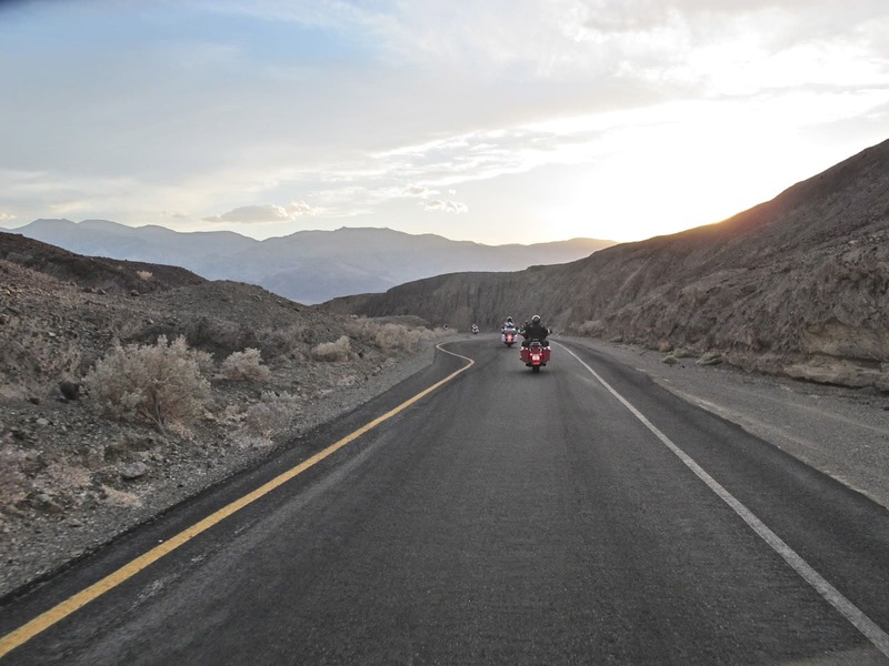 Cruzar Death Valley en moto. Recorrer USA en moto