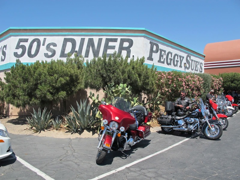 Peggy Sue Diner. Recorrer USA en moto