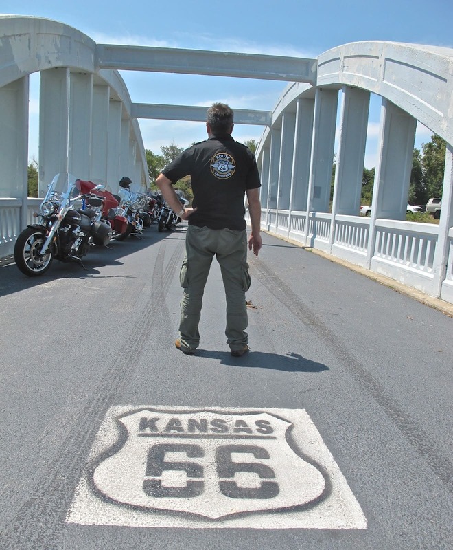 Route 66 Experience Kansas. Tours en moto por USA