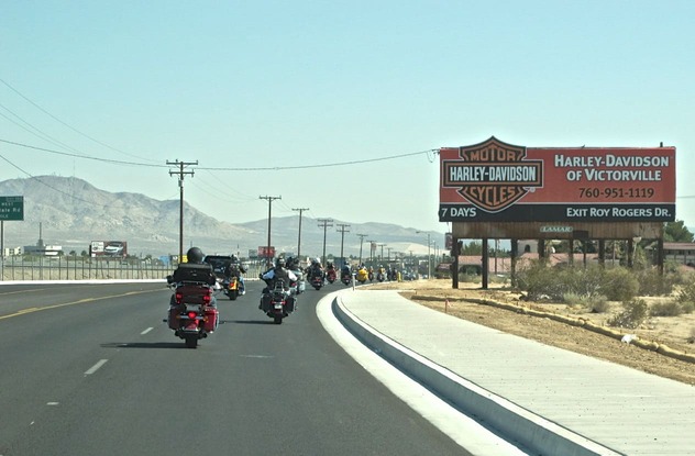 Harley Davidson California route 66. Viajes en grupo por USA