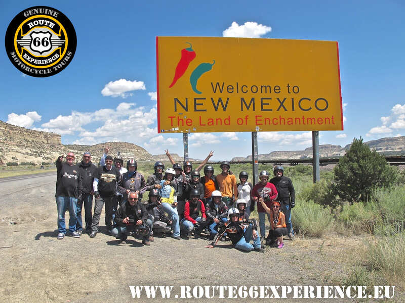 Route 66 Experience, Welcome to New Mexico sign. Viaje ruta 66 en grupo