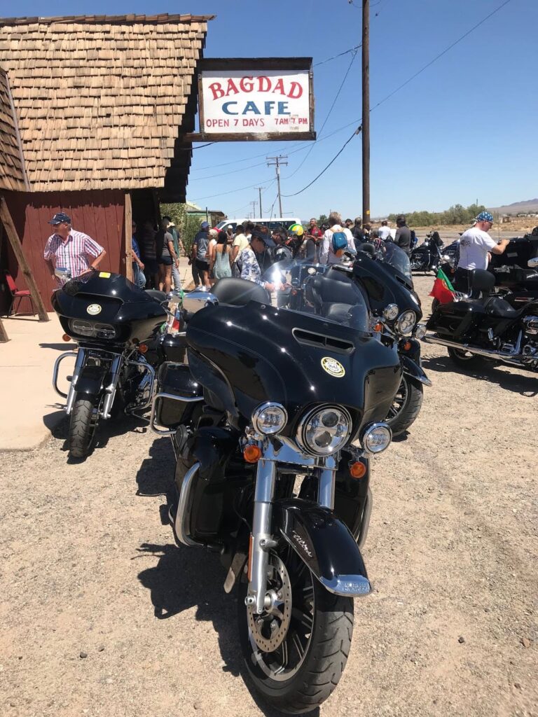 Bagdag Cafe en la ruta 66, Viaje en moto por USA