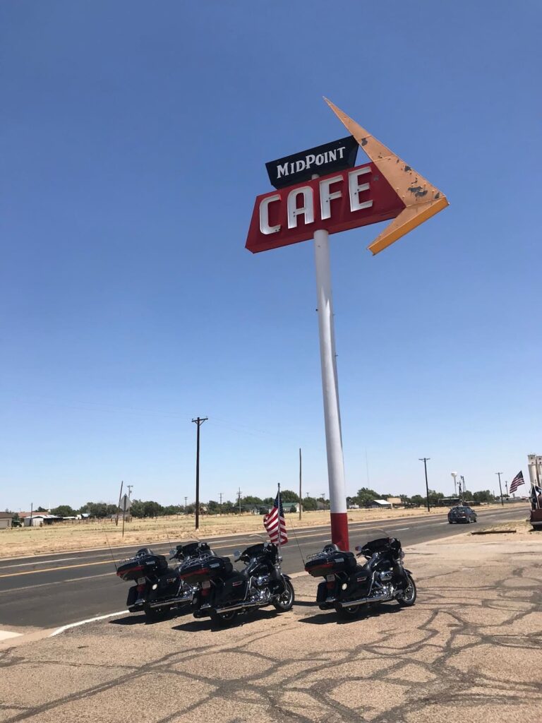 Ruta 66 en moto, Midpoint Cafe, Viaje en moto por USA