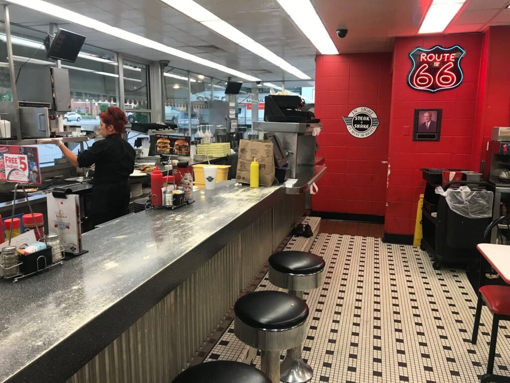 Steak and Shake, Springfield route 66, Viaje en moto por USA