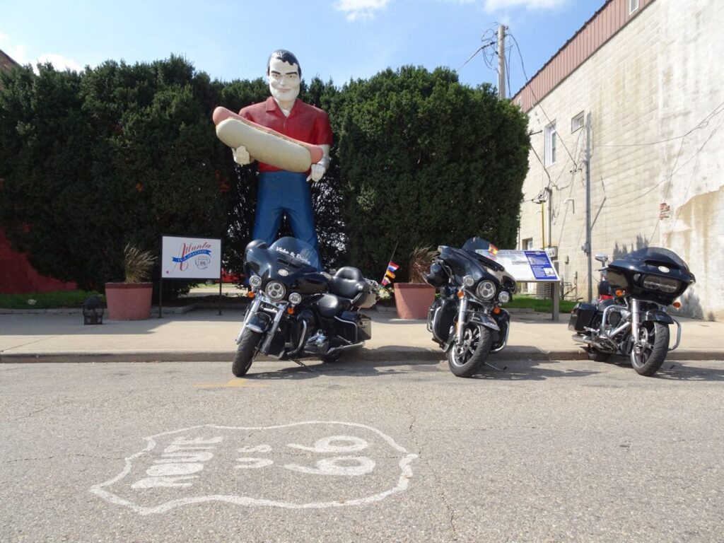 Bunjon Giant en Atalnta, ruta 66 Illinois, Ruta 66 en moto