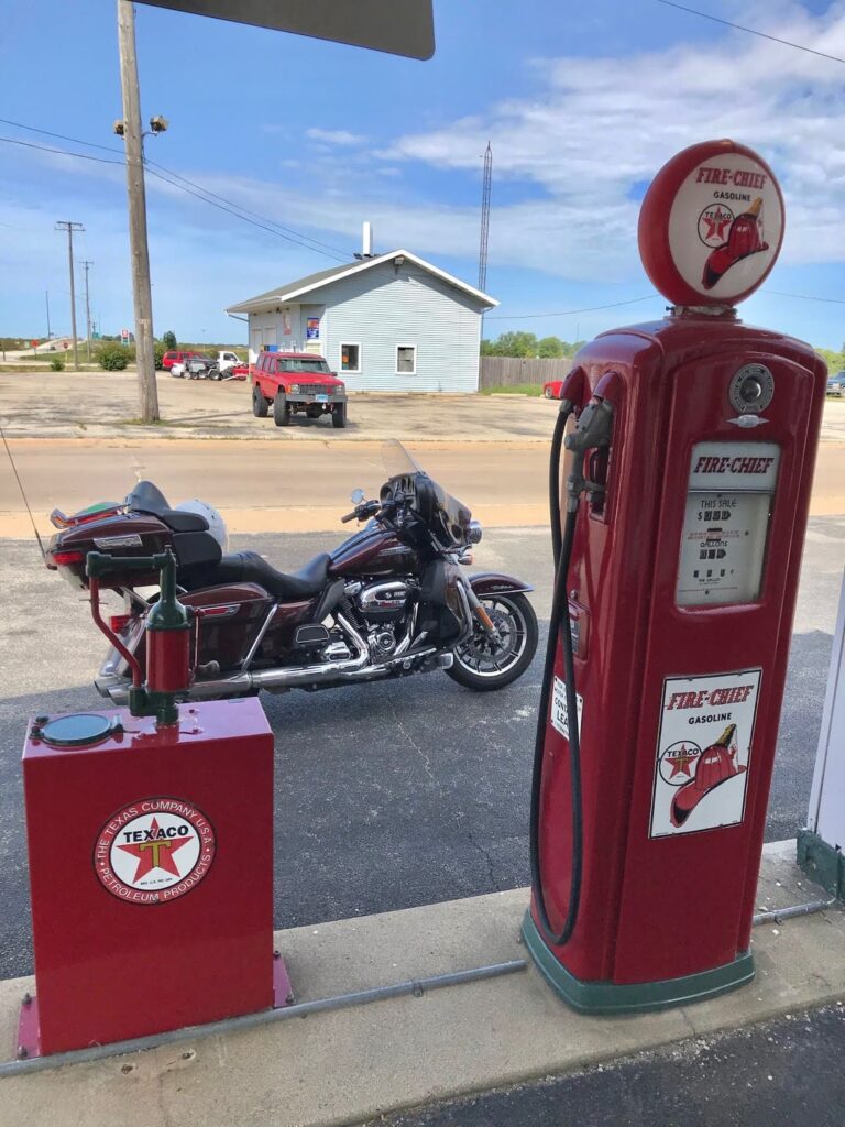 Ambler's Texaco Gas Station en la ruta 66, Viaje en moto por USA
