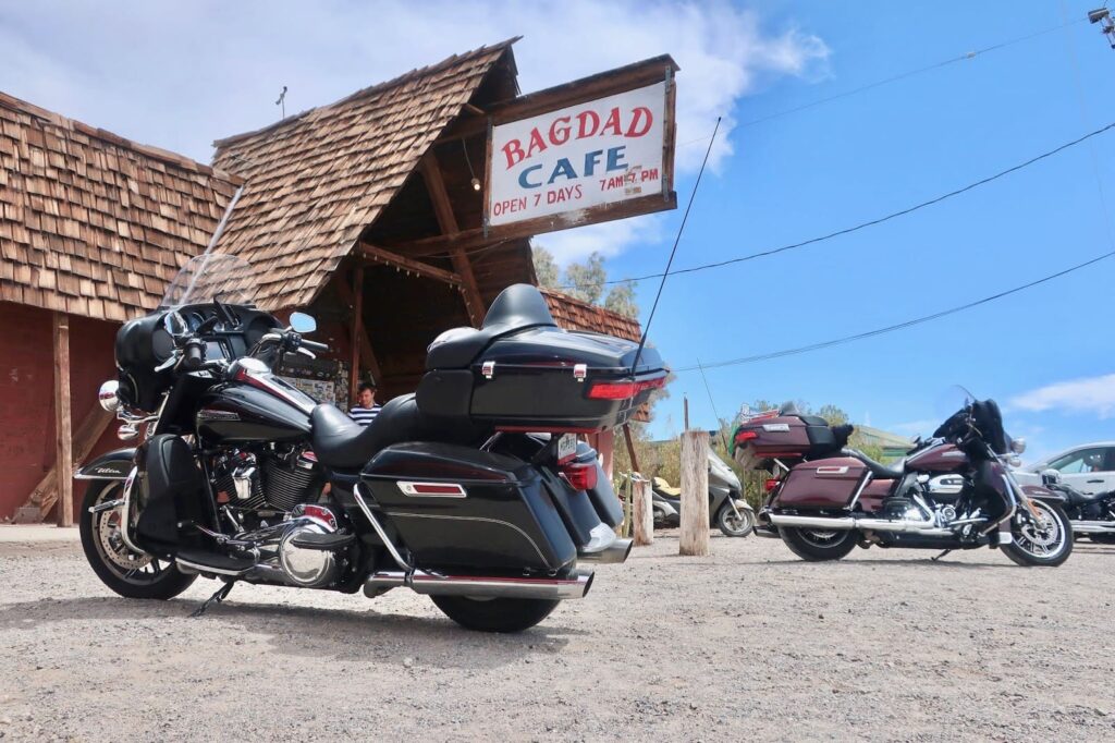 Viaje en moto por USA, Bagdag Cafe,, Route 66