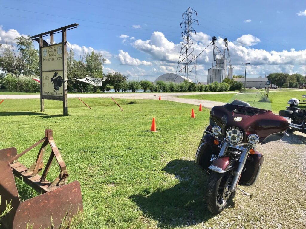 Henry´s Rabbit Ranch, Viaje en moto por USA