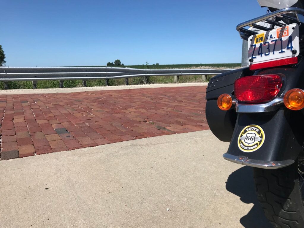 Historick brick road, route 66 experience, Viaje en moto por USA