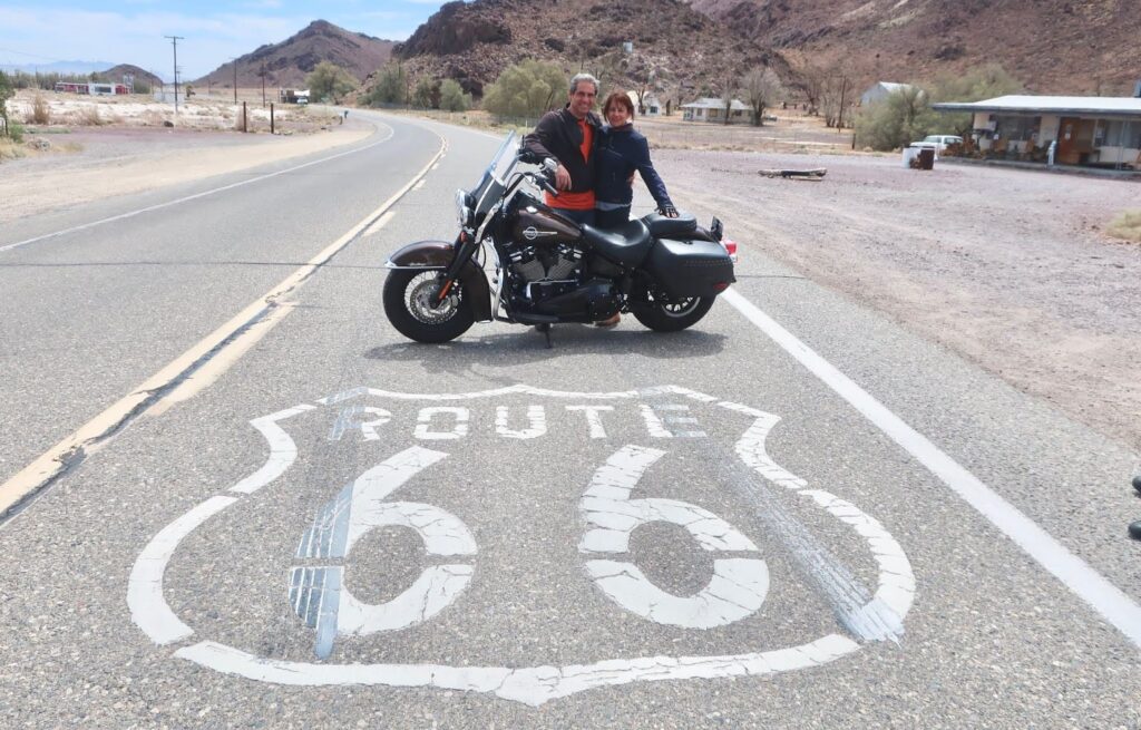 Símbolo suelo Route 66 en el Viaje en moto por USA