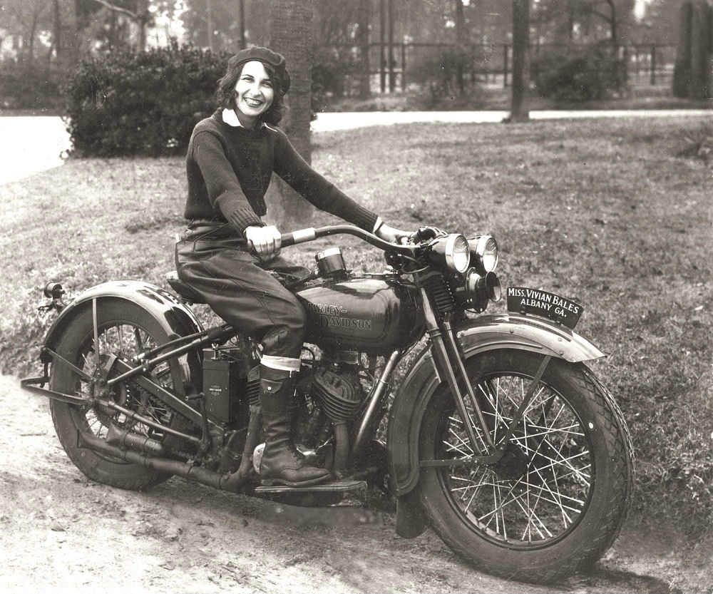 Vivian Bales, motoviajera en EEUU