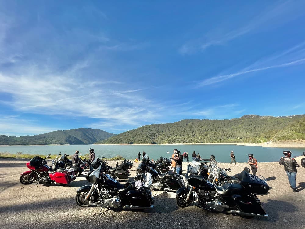 Presa Río Serpiente en la ruta Parques Nacionales USA