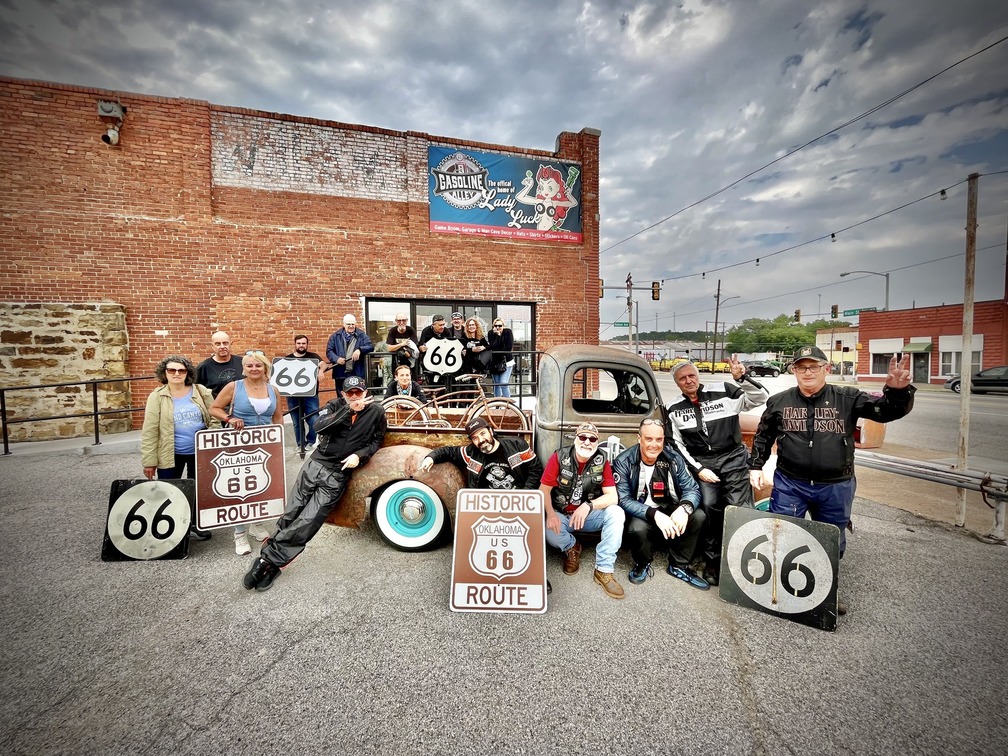 Foto de grupo en Gasoline Alley Classics, Inc