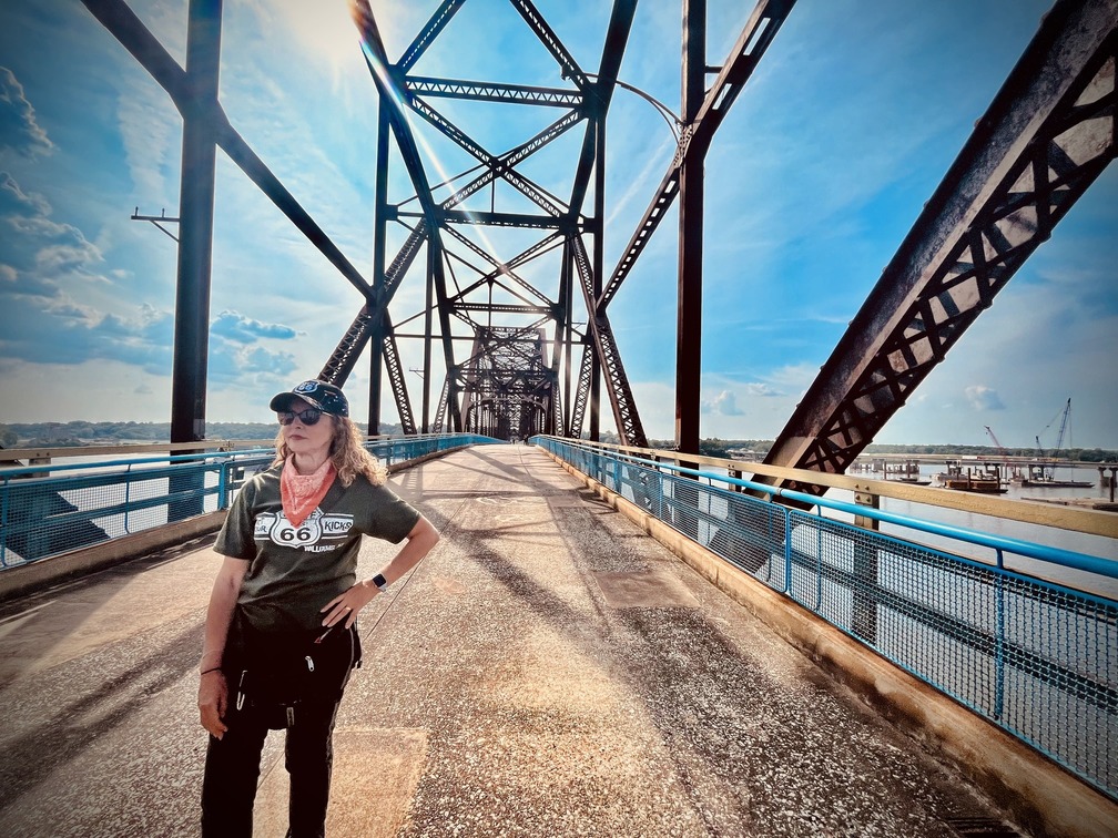 Old Chain of Rocks Bridge