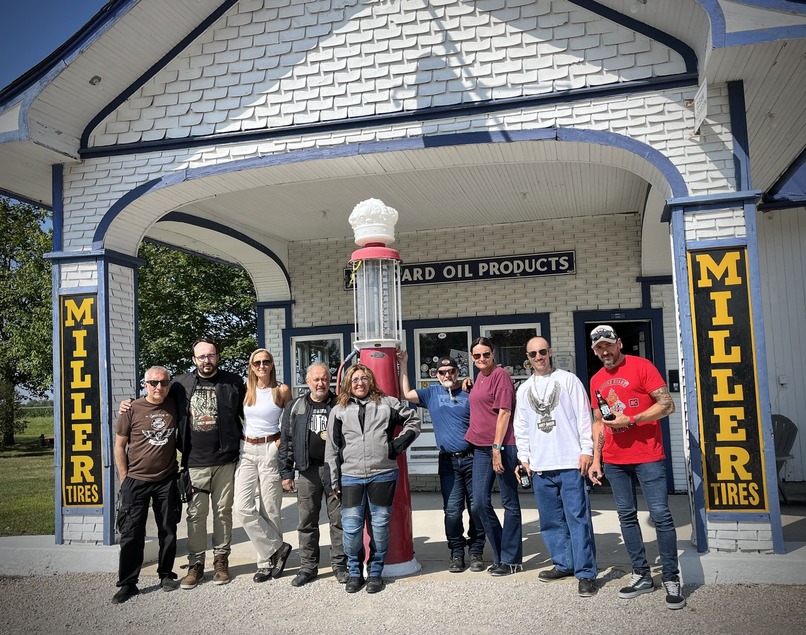 Standard Oil of Illinois Gas Station