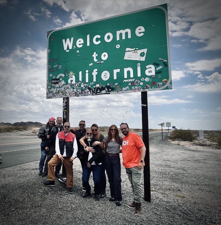 Viaje Route 66, Welcome to California Sign