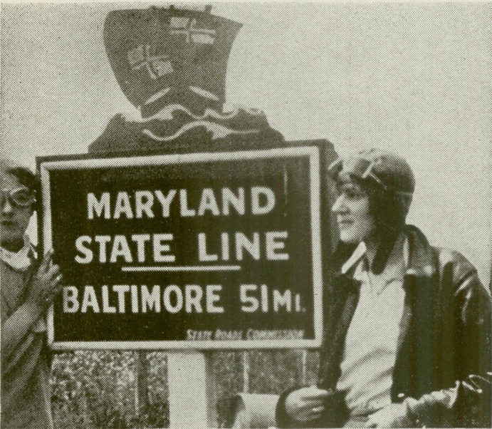 Carol y Winnie durante su viaje en moto a su paso por Maryland.