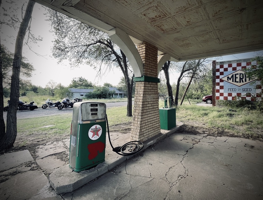 Viaje Route 66, Super Service Station, McLean, Texas
