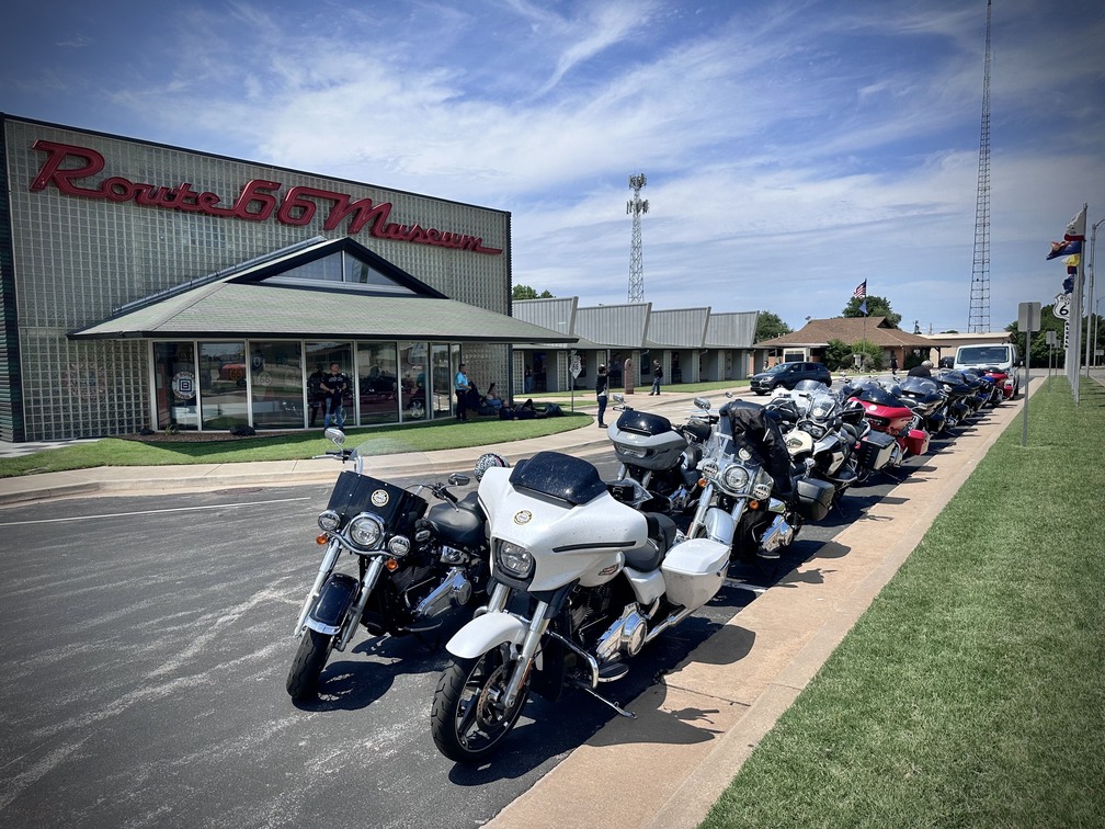 Route 66 Museum, Clinton, Oklahoma Route 66 en moto. Route 66 Museum, Clinton, Oklahoma