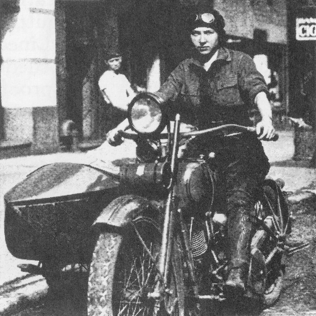 Lucy Westlake, viaje en moto en 1925